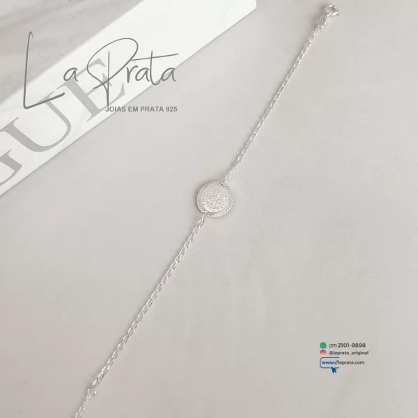 Pulseira em prata 925 17cm com entremeio medalha São Bento desenhada 15mm